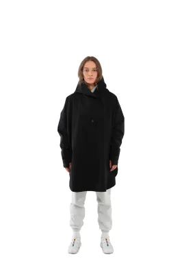 BLÆST BERGEN PONCHO JAKKE SORT